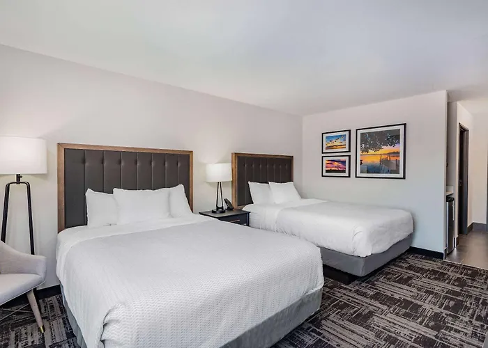 Laquinta Suites By Wyndham South Bend Notre Dame Area